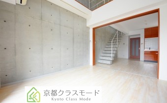 お洒落な「メゾネットタイプ」のデザイナーズマンションです♪