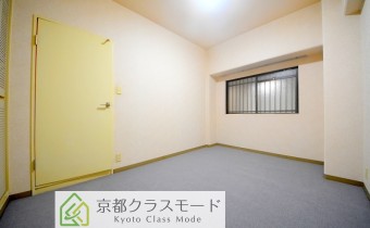 Room6