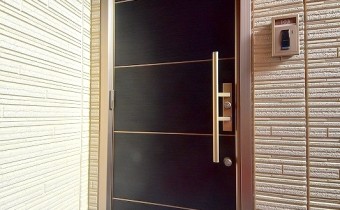 玄関ドア