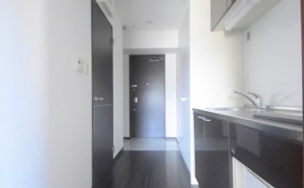 キッチンスペース※同マンション別室の写真です