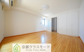 「上層階・角部屋」で広々10.9帖の快適なお部屋です♪