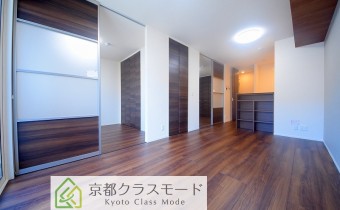 シックな雰囲気のお部屋です♪女性に人気のカウンターキッチンタイプ
