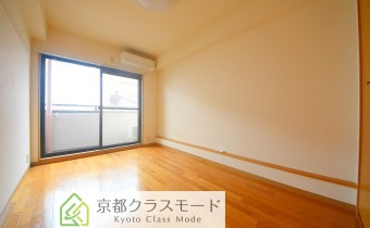Room6