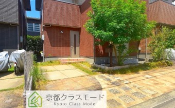 敷地内ガレージ