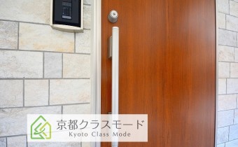 ダブルロックドア