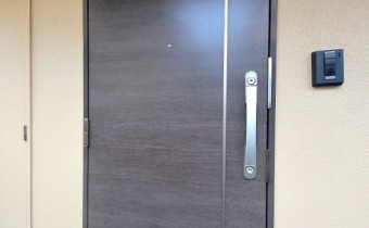 玄関ドア