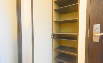 シューズボックス
