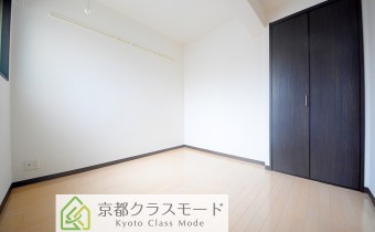 Room5