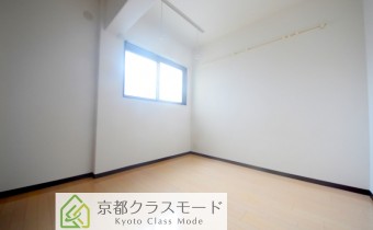 Room5