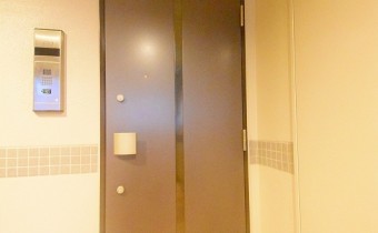 玄関ドア　