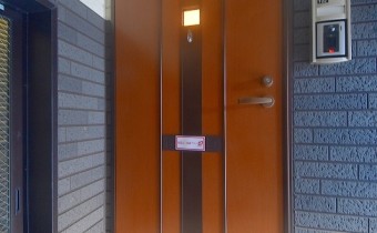 玄関ドア