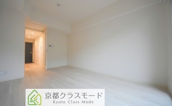 Room 8