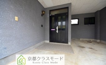 玄関前