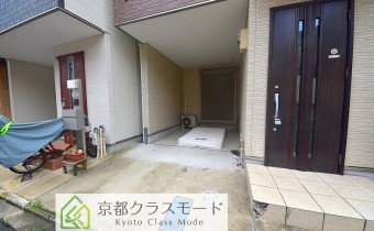 敷地内ガレージ