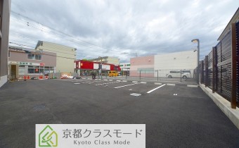 敷地内ガレージ