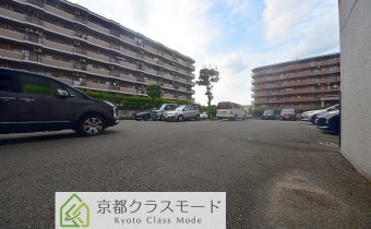 敷地内ガレージ