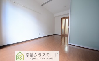 Room5