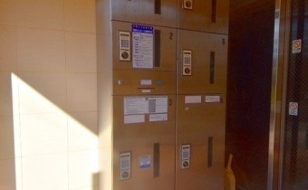 宅配ボックス