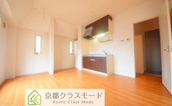 お隣のない「独立部屋」設計♪経済的な「オール電化」マンション！