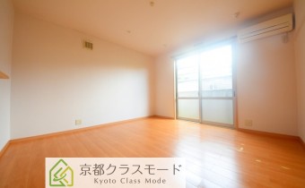 Room 8