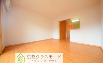 Room 8