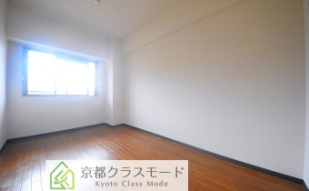 Room6