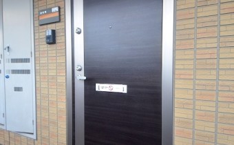 玄関ドア