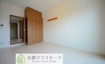 Room7