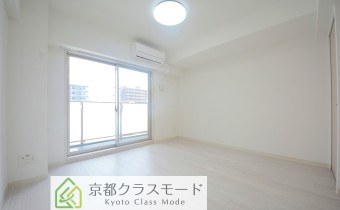 Room8.1