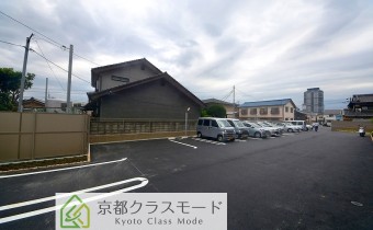敷地内ガレージ