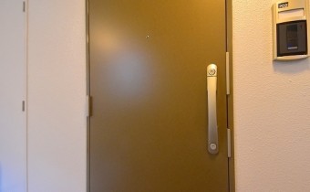 玄関ドア