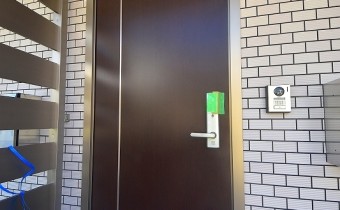 玄関ドア
