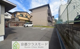 敷地内ガレージ