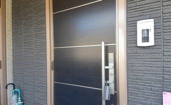 玄関ドア