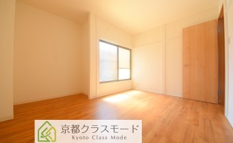 Room5