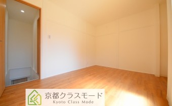 Room5