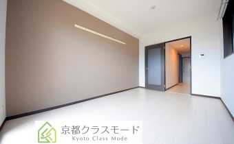 Room 8