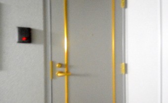 玄関ドア