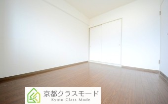 Room6