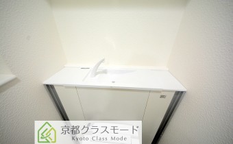 トイレ内手洗いスペース