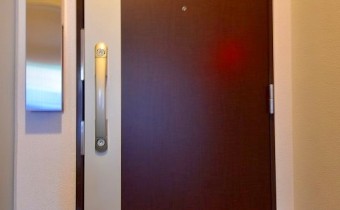 玄関ドア※画像は同ハウスメーカー施工物件の参考画像です。
