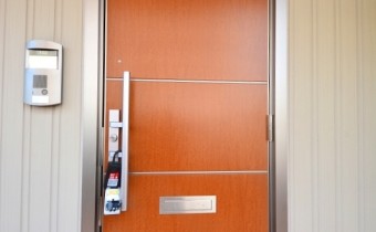 玄関ドア