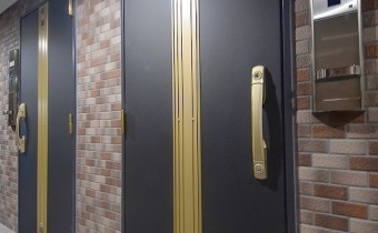 玄関ドア