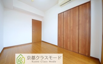 Room6