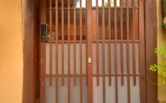玄関扉