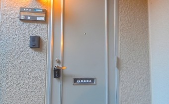 玄関ドア	