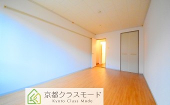 Room 8