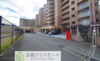 敷地内ガレージ