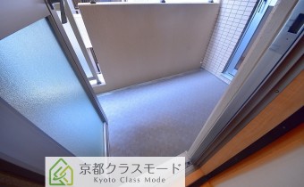 バルコニー出入口