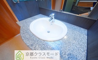 独立洗面台